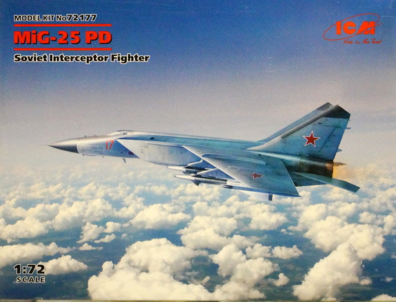 Сборная модель "Советский истребитель-перехватчик МиГ-25ПД"  М 1/72