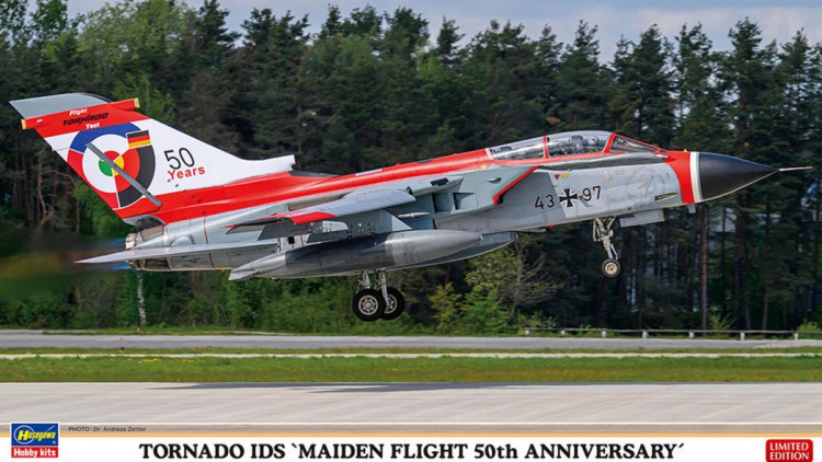 Сборная модель "Истребитель-бомбардировщик Tornado IDS "50-летие первого полета" М 1/72 Сборная модель "Истребитель-бомбардировщик Tornado IDS "50-летие первого полета" М 1/72