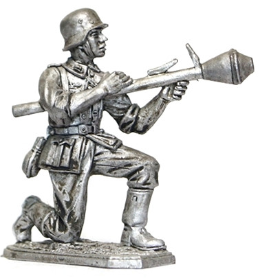 Оловянная миниатюра "Немецкий пехотинец с фауст-патроном, 1944-1945 годы"