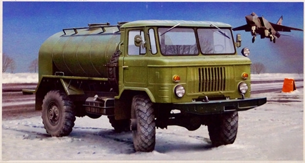 Сборная модель "Автомобиль Горький-66 с цистерной"  М 1/35