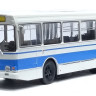 Масштабная модель "Автобус ЛАЗ-4202" М 1/43 Масштабная модель "Автобус ЛАЗ-4202" М 1/43
