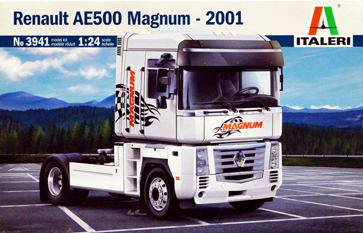 Сборная модель "Седельный тягач Renault AE500 Magnum"   М 1/24