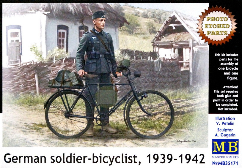 Миниатюра "Немецкий солдат-велосипедист (1939-1942 г.)"  М 1/35