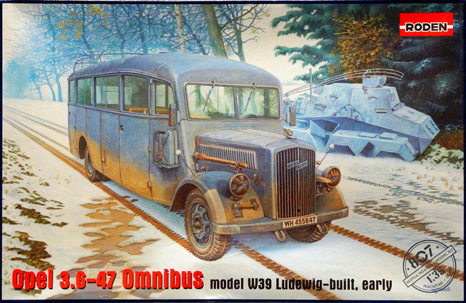 Сборная модель "Немецкий штабной автобус Opel Blitz 3.6–47, мод. W39"  М 1/35