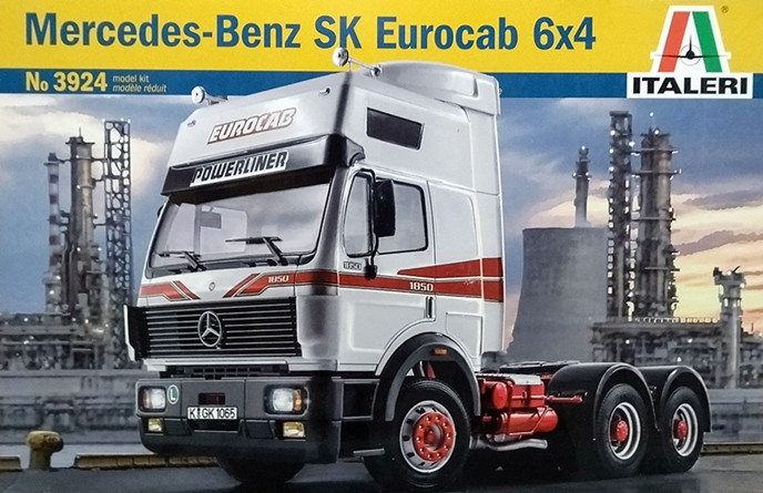 Сборная модель "Седельный тягач Mercedes-Benz SK EuroCab 6x4"   М 1/24