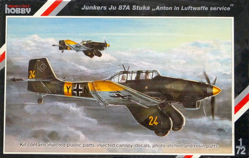 Сборная модель "Немецкий пикирующий бомбардировщик Ju-87A"  М 1/72