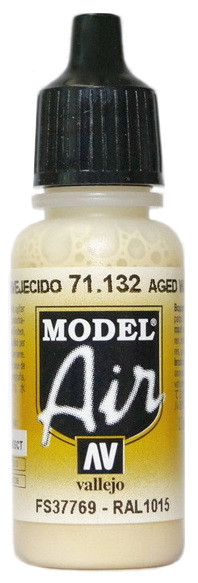 71132 Vallejo Model Air Краска "Состареный белый", FS37769, RAL1015 / Aged White, 17 мл.