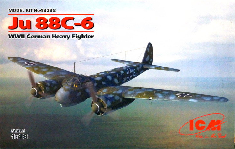Сборная модель "Немецкий тяжёлый истребитель Ju-88 C-6"   M 1/48