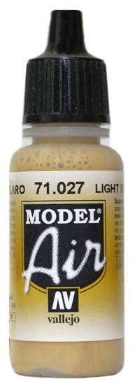 71027 Vallejo Model Air Краска "Светло-коричневый" / Light Brown, 17 мл.