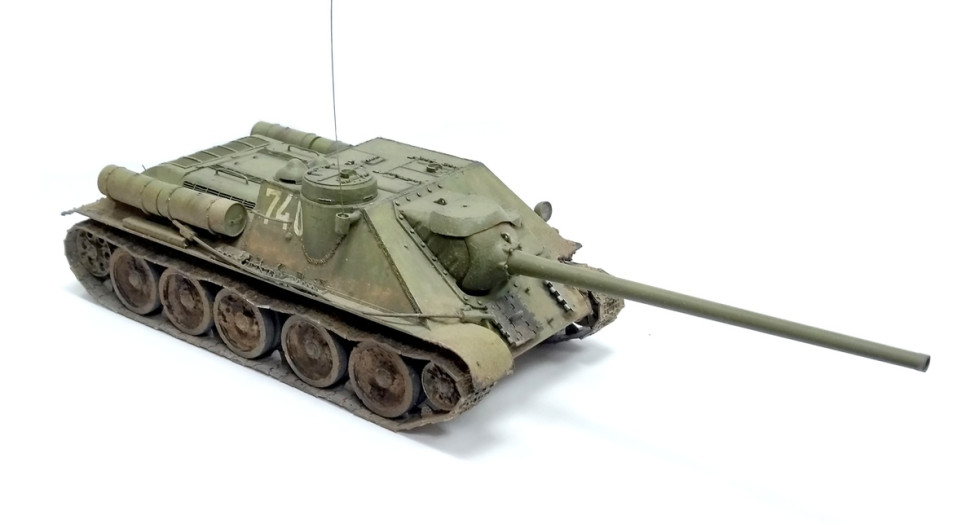 Масштабная модель "Советская САУ СУ-100"  М 1/35