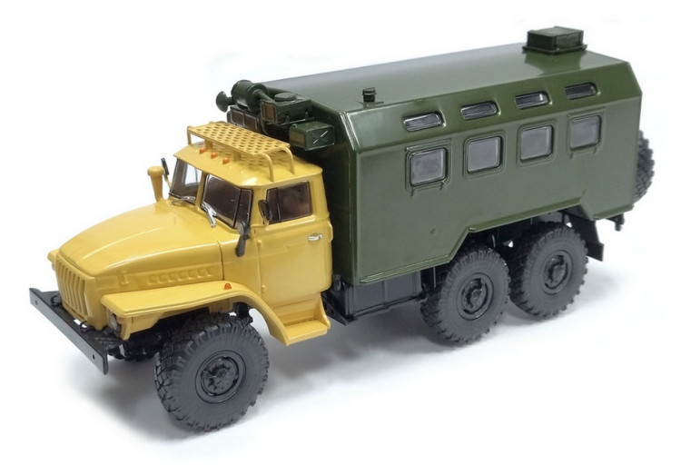 Масштабная модель "Автомобиль Миасского автозавода 4320 с КУНГом" М 1/43 Масштабная модель "Автомобиль Миасского автозавода 4320 с КУНГом" М 1/43